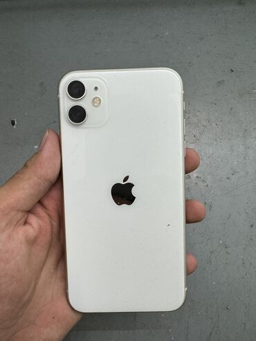 Apple iPhone: IPhone 11, Б/у, 128 ГБ, Белый, Защитное стекло, Чехол, Коробка, 85 %
