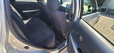 e2 byd: Toyota Ist: 2002 г., 1.3 л, Автомат, Бензин — 6