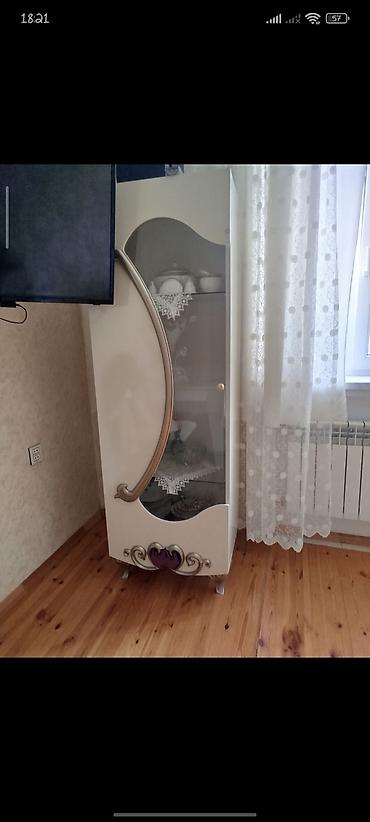 telvizor altı: Əlavə olaraq bu destin televizor altı da satılır.Qiymətə daxildir.Əla — 2