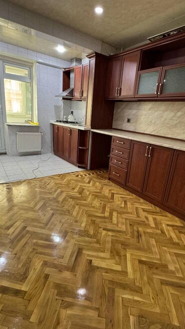 Köhnə tikili: Bakı, 4 otaqlı, Köhnə tikili, m. Elmlər Akademiyası, 108 kv. m -da lalafo.az — 15 Köhnə tikili: Bakı, 4 otaqlı, Köhnə tikili, m. Elmlər Akademiyası, 108 kv. m — 15