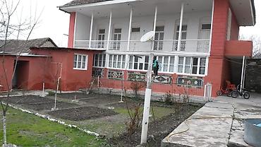 samuxda ev satlir: Şeki şeher merkez heryere yaxın qaz su işıq kanalizasiya kabel tv — 7