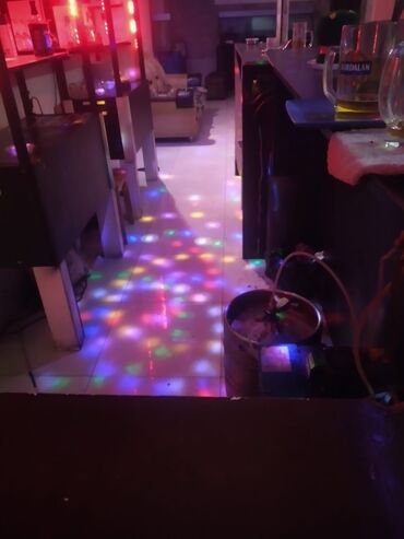 требуется водитель: Ofisiant tələb olunur, Kafe, Gündəlik ödəniş, İstənilən yaş, 1 ildən az təcrübə