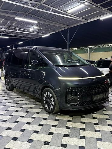 кызыл кия кыз: Hyundai Staria: 2021 г., 3.5 л, Автомат, Газ, Вэн/Минивэн — 1