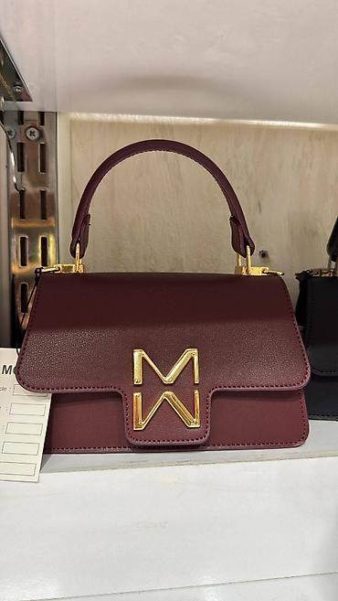Torbe: Mini torba sa ručkom – model “M” logo - Struktura: kompaktna — 10