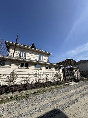 Продажа коттеджей и домов: 🏡 Продаётся жилой дом в городе Ош, район Актилек 📍 Адрес: ул. Ак-Бура — 9