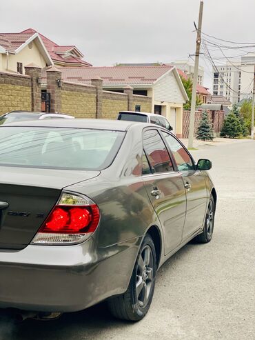 амортизатор на тойота виш: Toyota Camry: 2005 г., 2.4 л, Автомат, Бензин, Седан