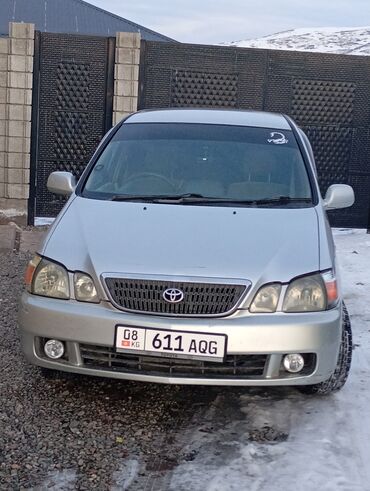 автомобили хундай: Toyota Gaia: 2002 г., 2 л, Автомат, Бензин, Вэн/Минивэн