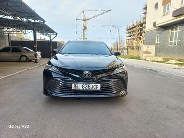 Toyota: Toyota Camry: 2018 г., 2.5 л, Типтроник, Бензин, Седан