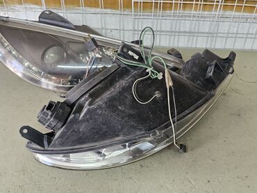 Передние фары: Комплект передних фар Peugeot 2000 г., Б/у, Аналог — 16