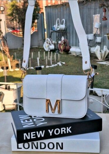 Torbe: 21x12
2700 din — 6