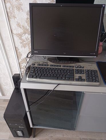 islenmis notebook aliram: Masaüstü kompüter seti ram 16 hdd 500 - Monitor: BenQ, düymələrlə