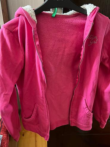 Kurtkalar: Jaketlər Benetton qız üçün jacket 8-10 yaş 5 AZN Oskosh qiz üçün göy -da lalafo.az — 2 Kurtkalar: Jaketlər Benetton qız üçün jacket 8-10 yaş 5 AZN Oskosh qiz üçün göy — 2