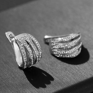 Minđuše: Zlatne minđuše–alke sa pavé cirkonima - Materijal: legura sa zlatnom — 11