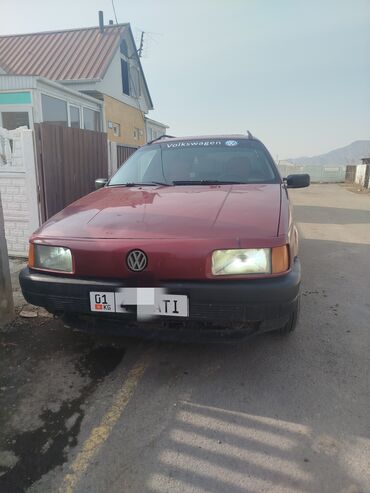 Volkswagen: Volkswagen Passat: 1990 г., 1.8 л, Механика, Бензин, Универсал