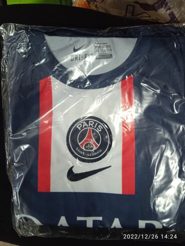 İdman formaları: Futbol ücün geyim- ;/komanda formaları./qiyməti 35 AZN.(metro — 17