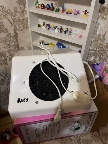 Dırnaq qurutma lampaları: Məhsul: Max “Nail Dust Collector” – manikür zamanı toz yığan qurğu