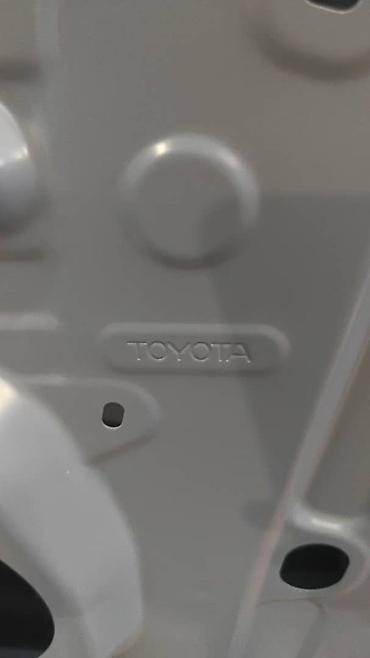 спринтер сена: Продаються запчасти на Toyota sienna 5. Передняя правая дверь, задняя — 3