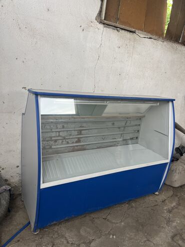 холодильник ондоо: Холодильник 
Полностью рабочий в магазин. 
В рыбный или мясной