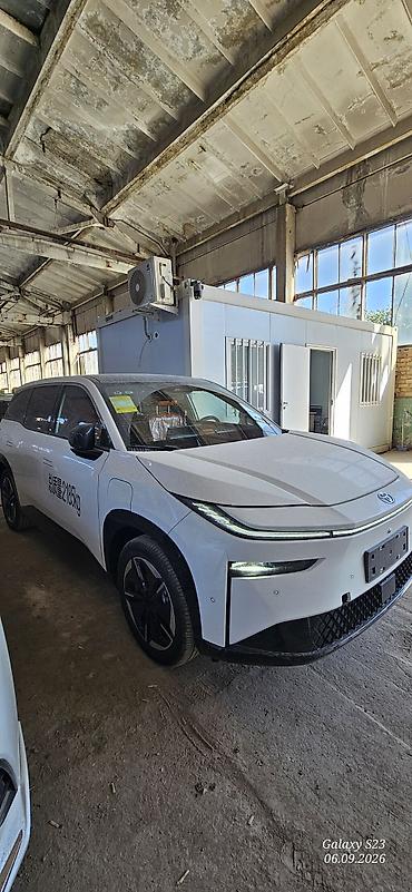 xpeng g3: Toyota bZ3X: 2026 г., 1 л, Автомат, Электромобиль, Кроссовер — 2