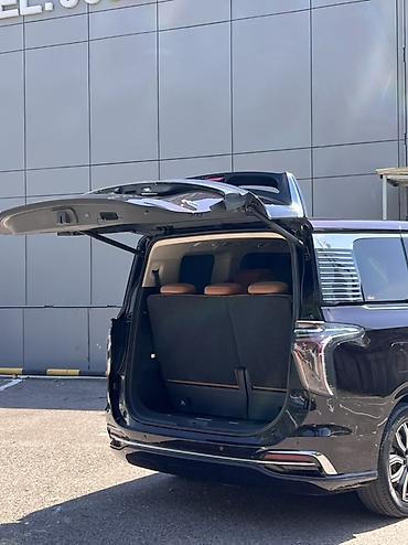 hongqi: Voyah : 2022 г., 2 л, Автомат, Бензин, Минивэн — 8