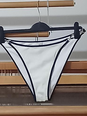 Kupaći kostimi: Nov, elegantan, dvodelni kupaći kostim NEW YORKER, beli sa teget — 2