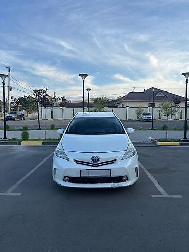 авто аккумуляторы бишкек: Toyota Prius V: 2011 г., 1.8 л, Автомат, Гибрид — 3