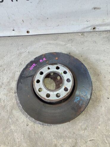 перфорация тормозных дисков: Тормозной диск Audi A4 B6 2 2003 (б/у)