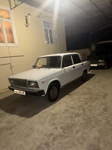 VAZ (LADA): VAZ 2107 sedan – klassik dizayn və sadə mexanika sevənlər üçün — 15