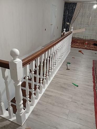 Деревянные лестницы: Деревянная лестница Для дома, Форма лестницы: Много-маршевая, Стиль: Классический — 4