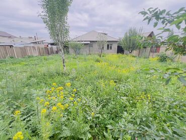 токмок продаю дом: Дом, 110 м², 4 комнаты, Агентство недвижимости, Старый ремонт