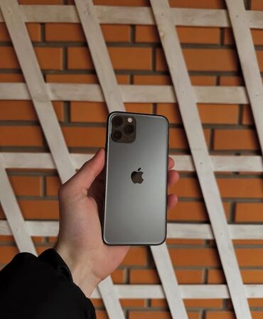 Apple iPhone: IPhone 11 Pro, Б/у, 256 ГБ, Desert Titanium, Защитное стекло, Чехол, 94 %