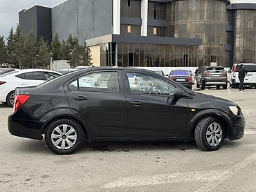 zapi masin: Chevrolet Aveo: 1.4 l | 2012 il 215000 km Sedan — 4