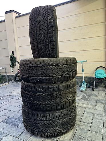 Дөңгөлөктөр монтажда: Комплект зимних шин (4 шт.)
X7 275/40R22 — 3