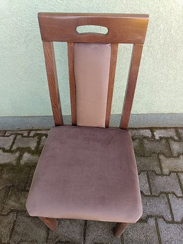 Stolice: Nove stolice iz proizvodnje

 po komadu — 12