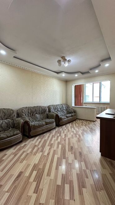 Продажа домов: 3 комнаты, 68 м², 106 серия, 2 этаж, Косметический ремонт