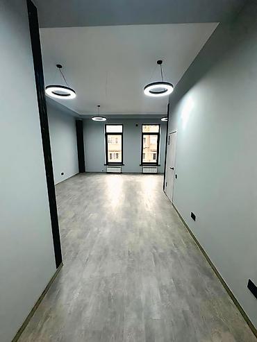 Сдаю Офис целиком: 40 м², В бизнес центре, С ремонтом