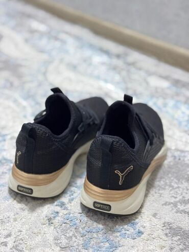 бу батинки: Кроссовки, 37, Puma, Б/у