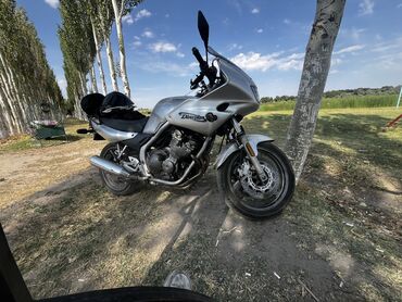 Мотоциклдер: Классикалык Yamaha, 600 куб. см, Бензин, Чоңдор үчүн, Колдонулган