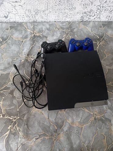 сколько стоит playstation 3: PlayStation 3 satılır 200 manat: 2 dənə pult 15 ədəd oyun var