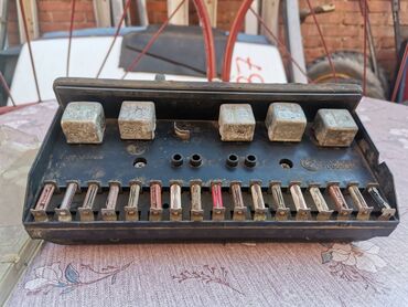 Auto delovi: Tabla sa osiguračima Lada 2105 br.4. Polovno, očuvano, skinuto sa — 4