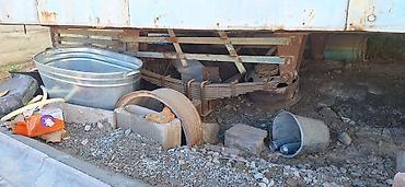 Вагоны: Передвижная строительная бытовка/вагончик на шасси. - Металлический — 1