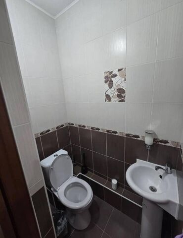 сниму квартиру в микрорайоне: 2 бөлмө, 70 кв. м, 106-серия, 9 кабат, Евроремонт