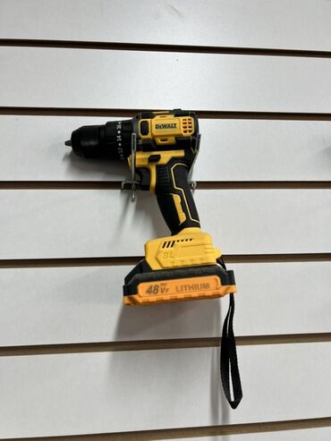 Лобзики: Аккумуляторная дрель-шуруповерт DeWalt с литий-ионным аккумулятором