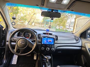 Kia: Kia Cerato: 1.6 l | 2011 il Sedan — 11