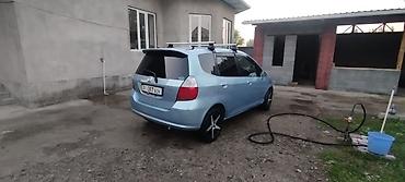 mazda bongo: Honda Fit: 2002 г., 1.3 л, Вариатор, Хэтчбэк — 5