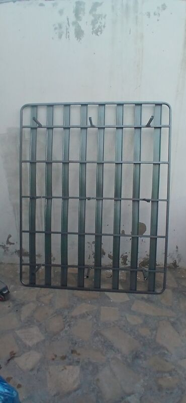 Ford: Universala dam baqajı (baqaj rəfi) - Material: möhkəm metal karkas