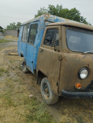 УАЗ: УАЗ 452 Buhanka: 1982 г., 2.4 л, Механика, Бензин, Внедорожник — 2