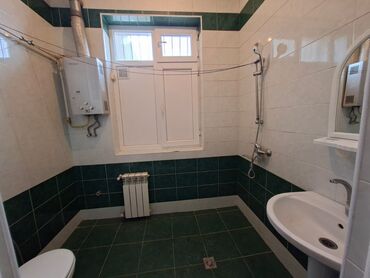 Uzunmüddətli kirayə mənzillər: 2 otaqlı mənzil – geniş və işıqlı plan Xüsusiyyətlər: - Aydın — 4