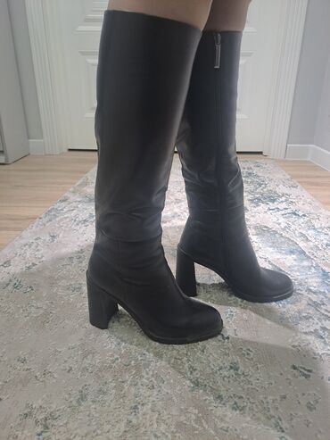 Ботинки и ботильоны: Женские ботильоны на шпильке, 2 пары. 1) Бордовые ботильоны с — 6