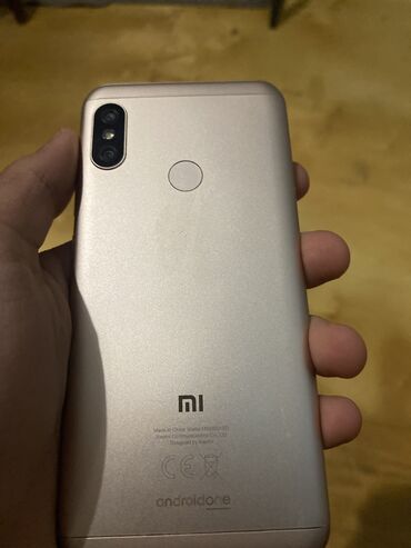 xiaomi mi 10: Xiaomi Mi A2 Lite, 64 GB, rəng - Qızılı, 
 Qırıq, Sensor, Sənədlərlə